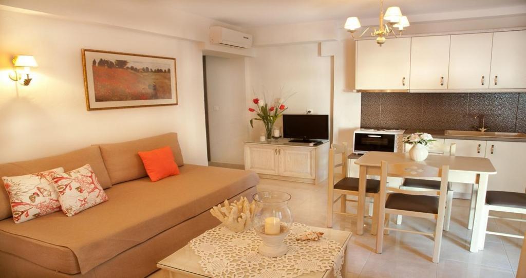 Apartments Kassandrinos-Maria Nikíti Eksteriør bilde